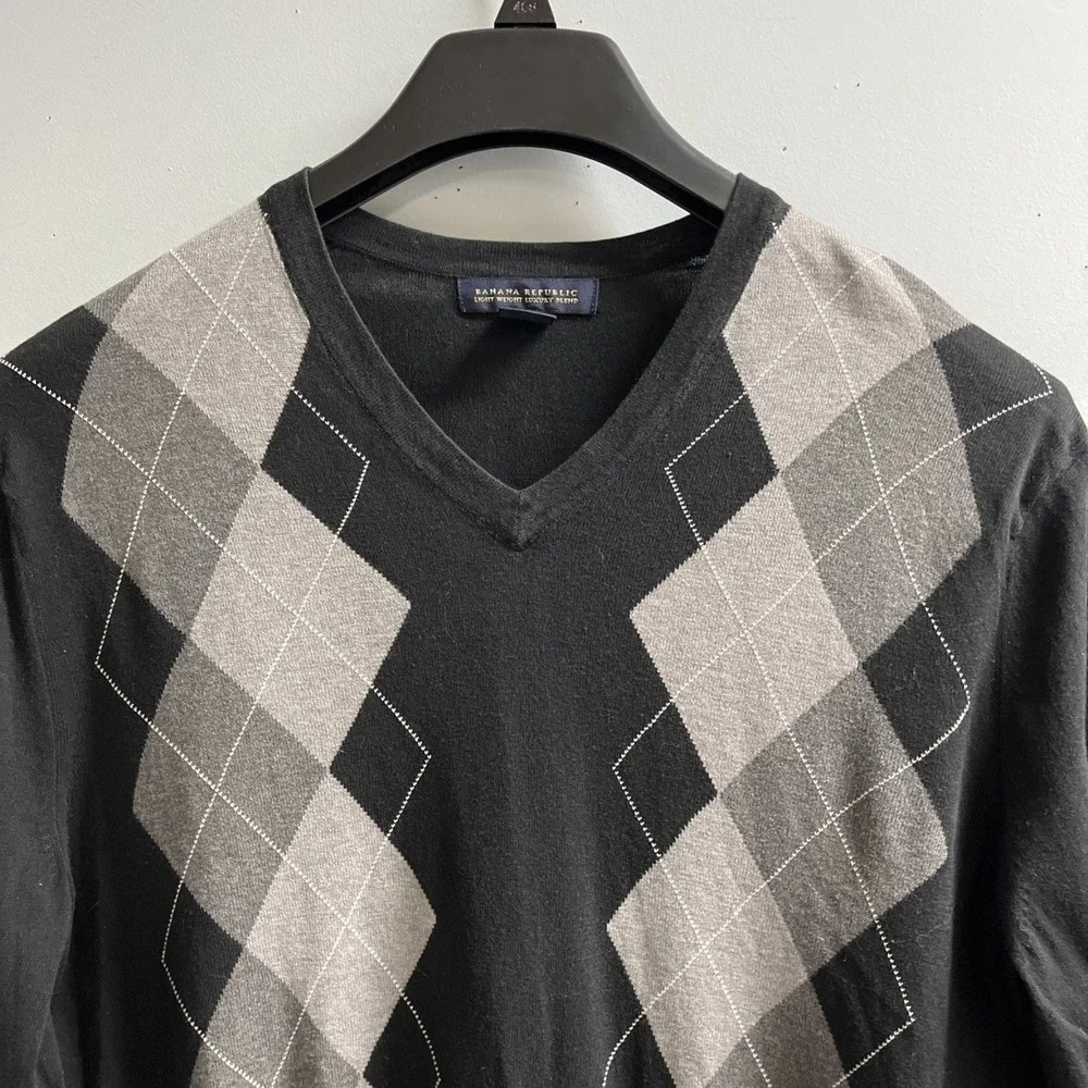 Banana Republic Sweater Black Argyle Silk‎ Cashmere Blend Pullover V Neck Mens M